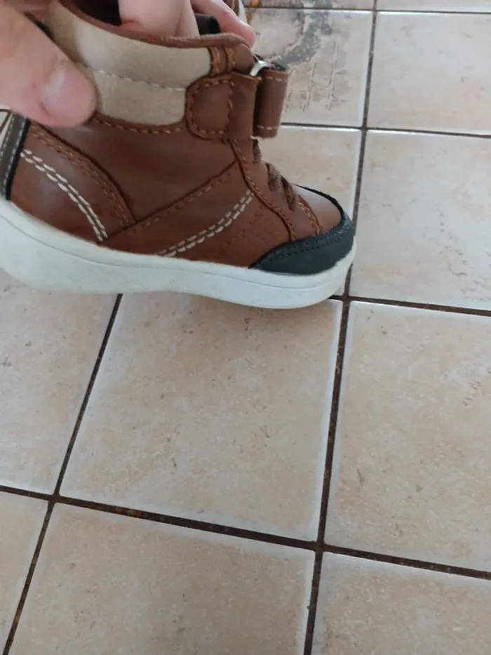 Chaussures montante 21 - photo numéro 12