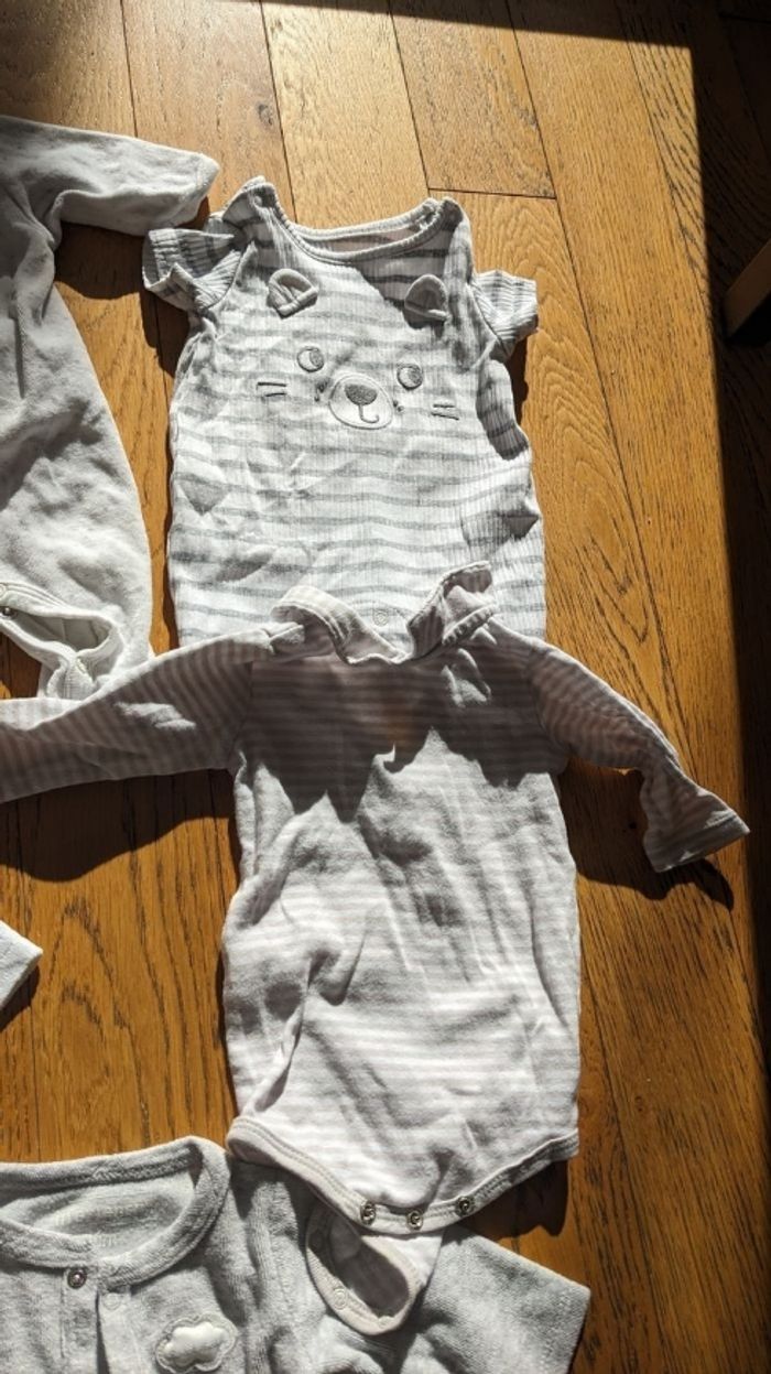Lot pyjamas 0 mois hiver - photo numéro 8