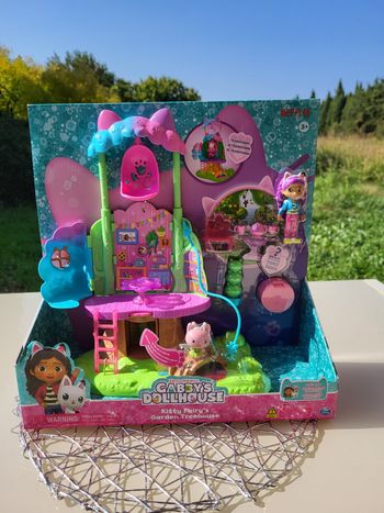 Set de jeu Gabby's Dollhouse Kitty Fairy's Garden Treehouse