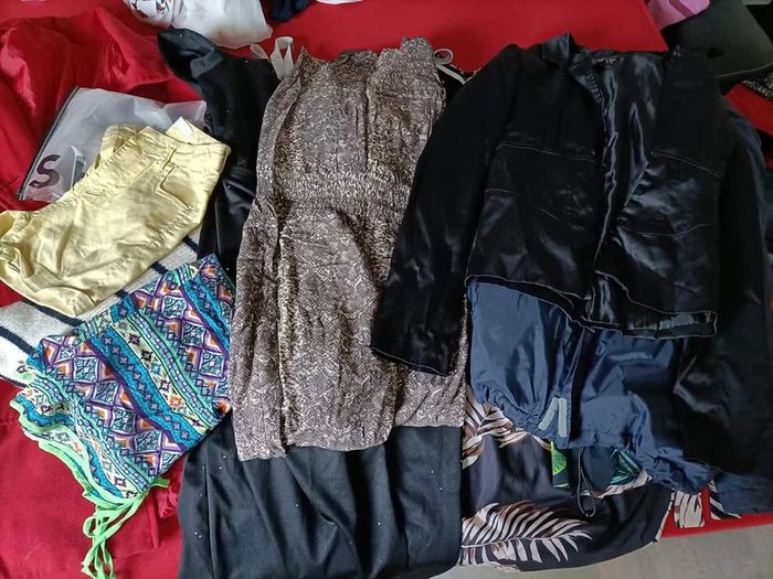 Lot 19 pièces taille s - photo numéro 4