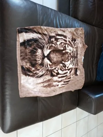Magnifique haut taille1 36/38 tigre