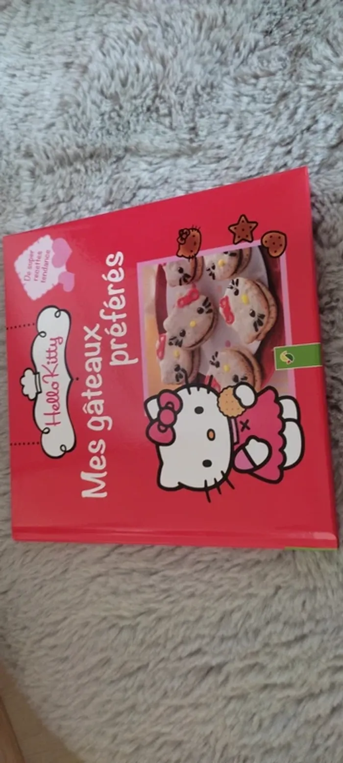 Livres de recettes de gâteaux hello Kitty