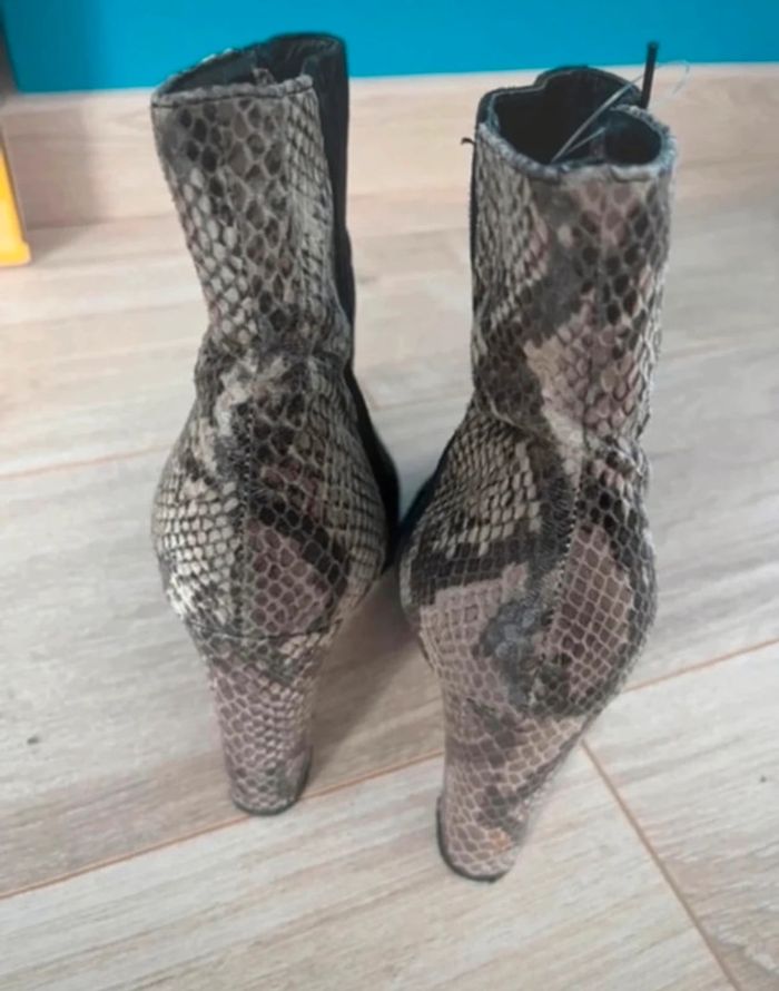 Bottines noires en daim Bocage - photo numéro 3