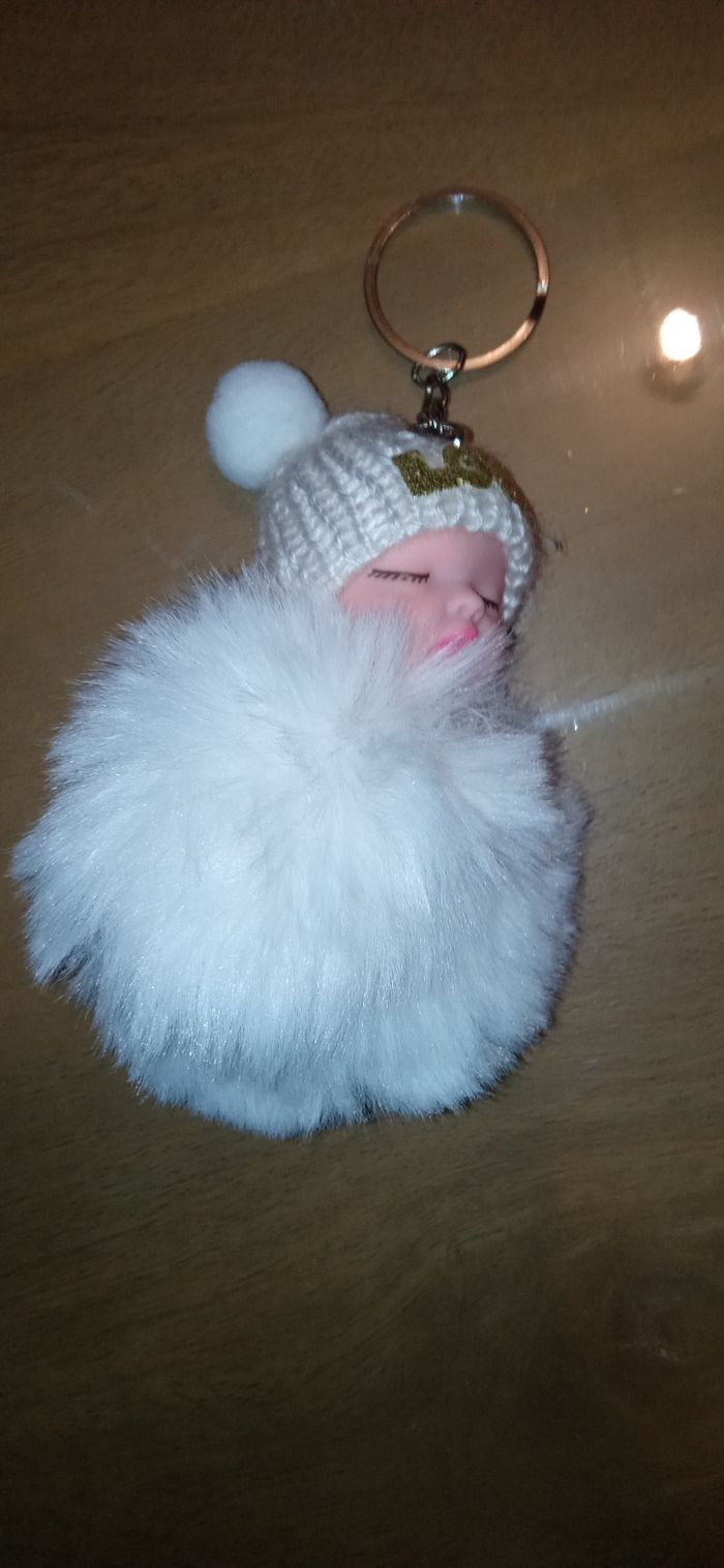 porte clé tête bébé plastique dure fausse fourrure - photo numéro 5