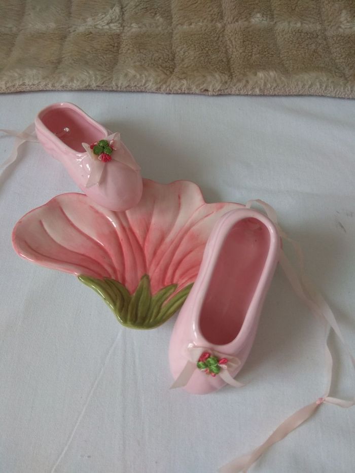 6 Chaussons de danse & vide poche fleur en faïence décoration - photo numéro 10