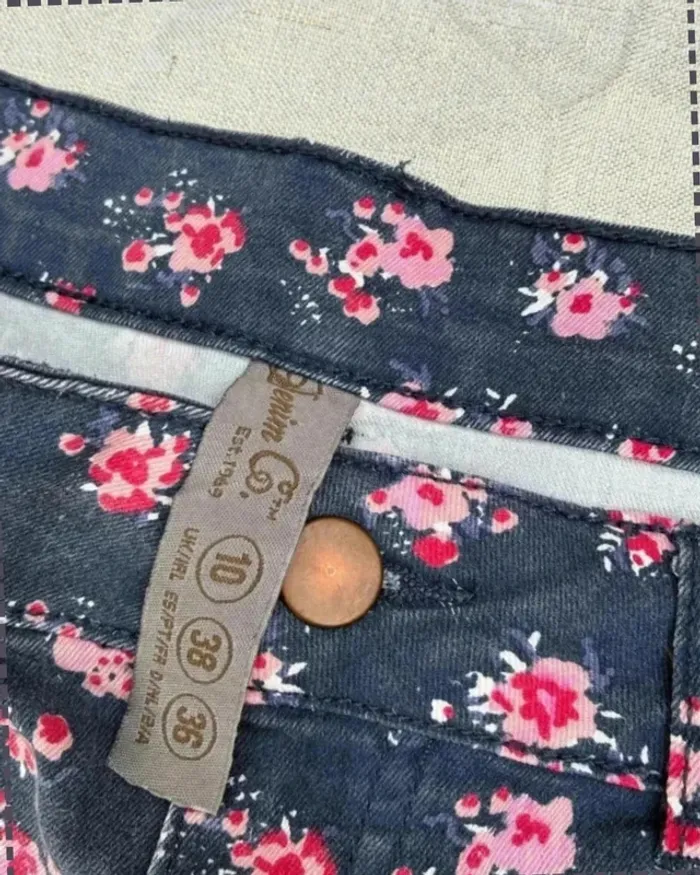 Short femme 38 – fleuri & effet usé – Denim Co – Très bon état - photo numéro 2