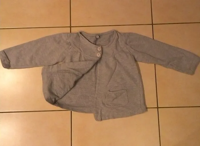 Gilet 8 ans - photo numéro 2