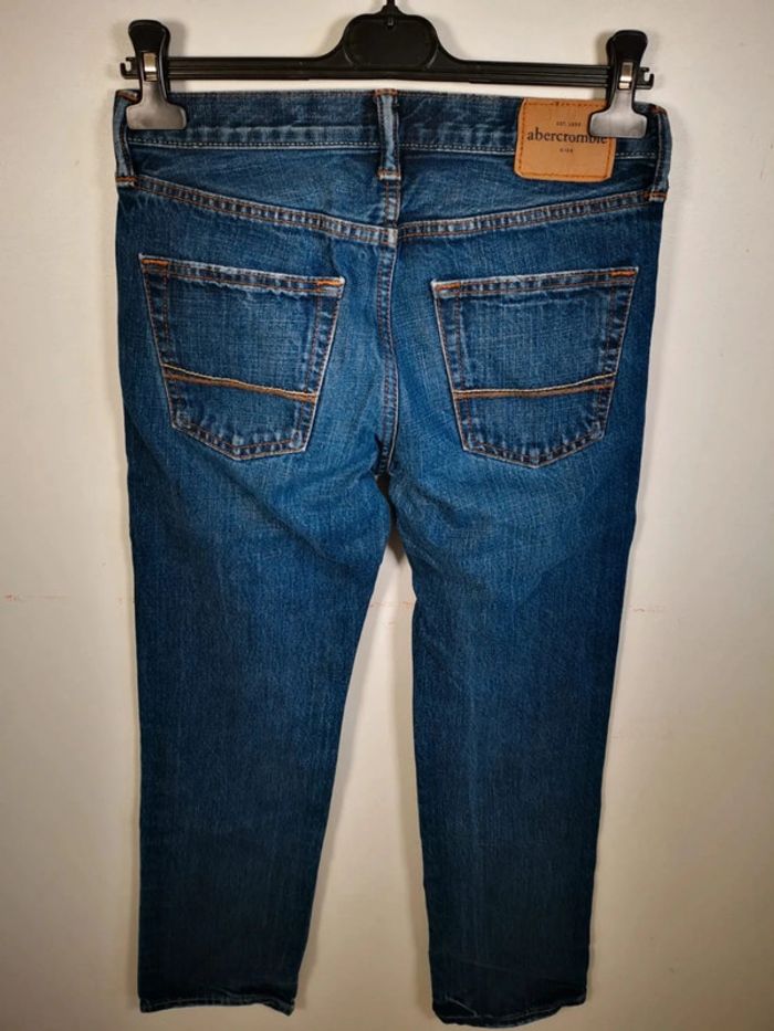 C33 jeans marine Abercrombie 16 ans - photo numéro 2