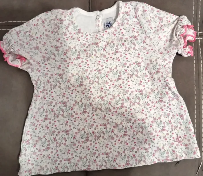Tee-shirt fleuri