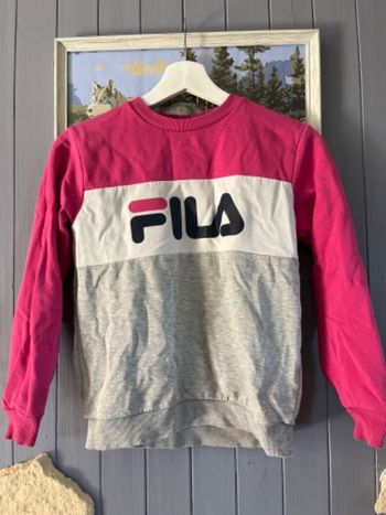 Pull taille 9/10 ans Fila