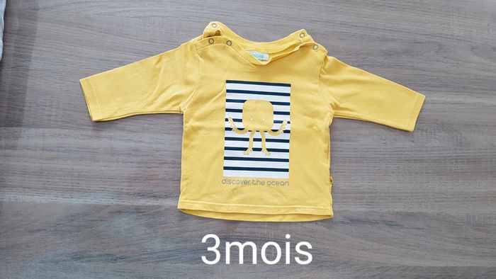 lot 5 t-shirts + 1 sous-pull 3 mois - photo numéro 3