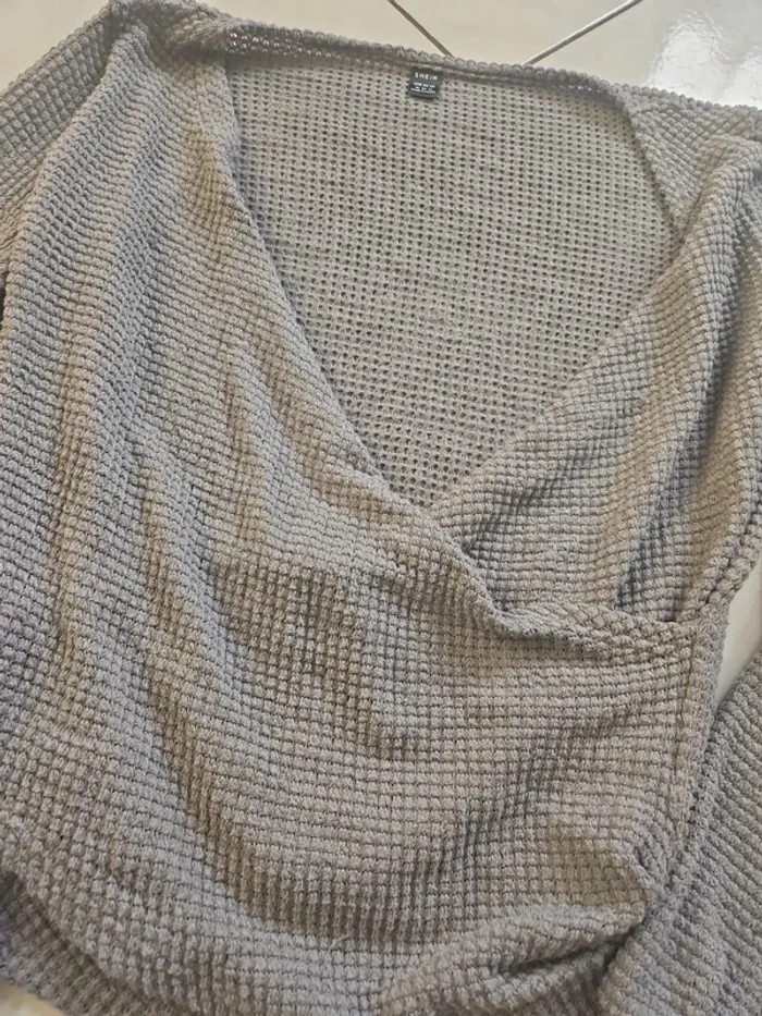 Pull en maille / pull en V / femme 44 - photo numéro 2