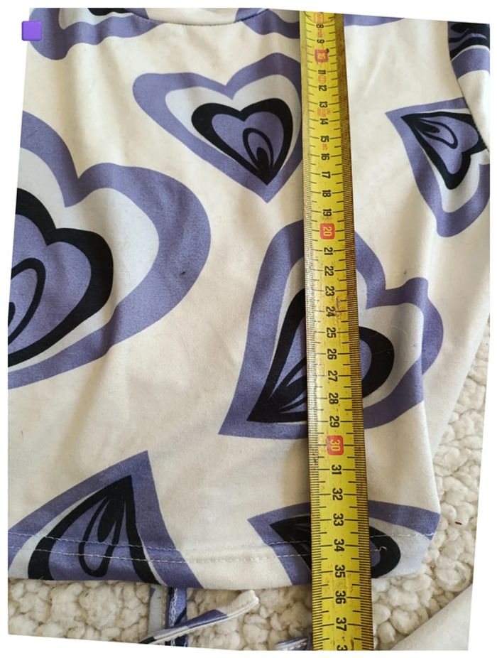 Crop top à cœurs violets – psychédélique, y2k, imprimé cœur - photo numéro 6