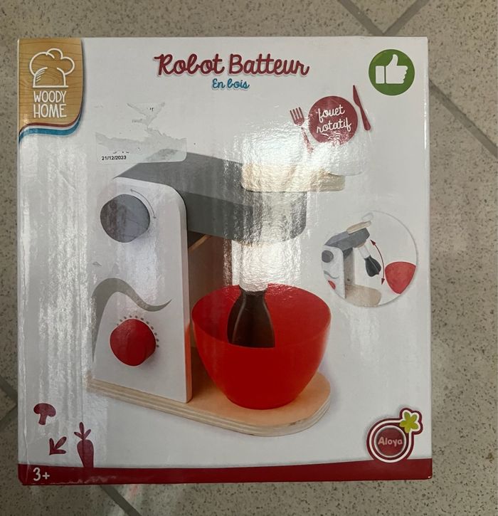 Robot batteur en bois - Neuf