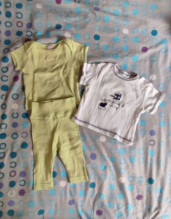 Lot ensemble tee-shirt manches courtes et pantalon fille