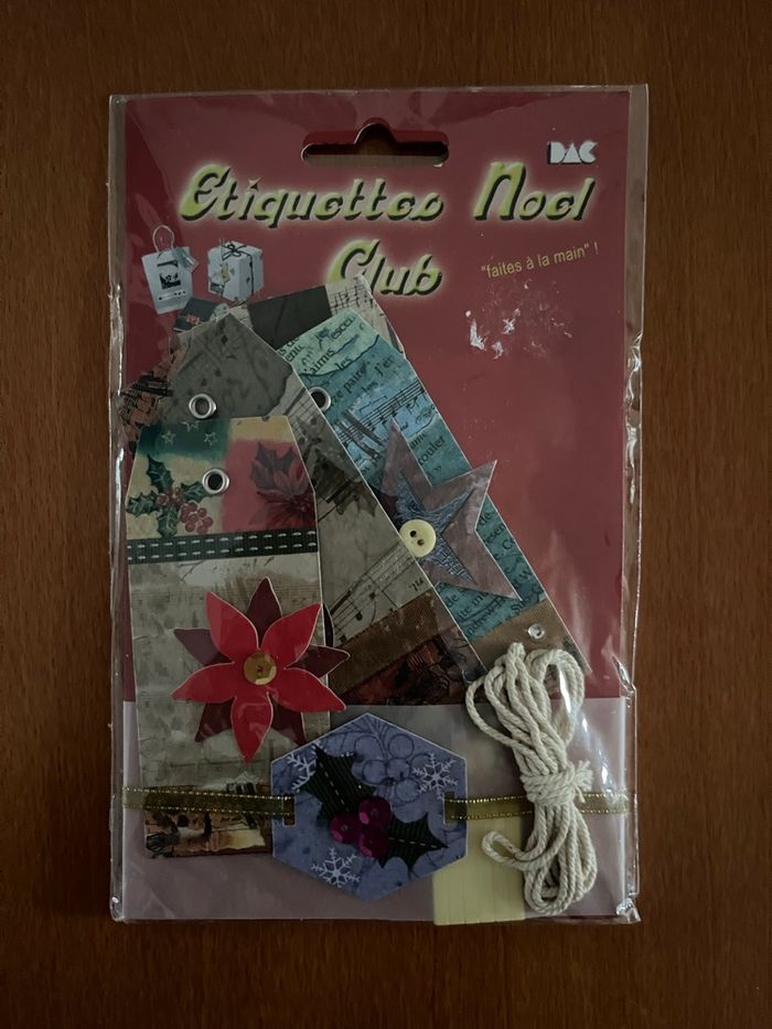 2 lots d’étiquettes cadeaux - photo numéro 3