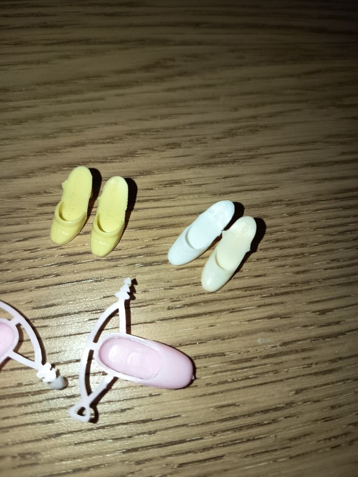 Lot chaussures barbie vintage - photo numéro 2