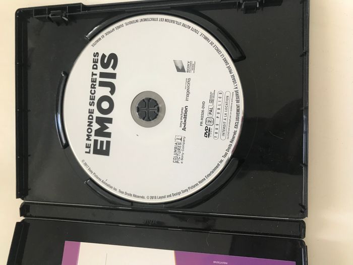 DVD Le monde secret des Emojis - photo numéro 2