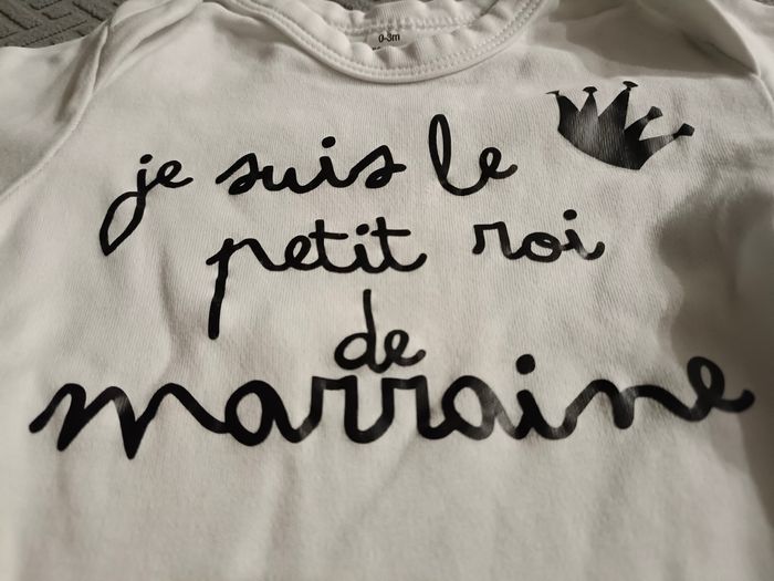 Bodie bébé garçon "Je suis le petit roi de marraine" - photo numéro 6