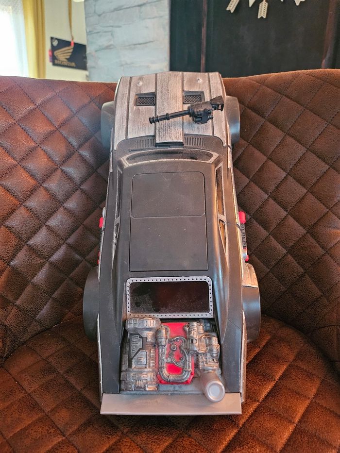 Voiture Charger - photo numéro 3