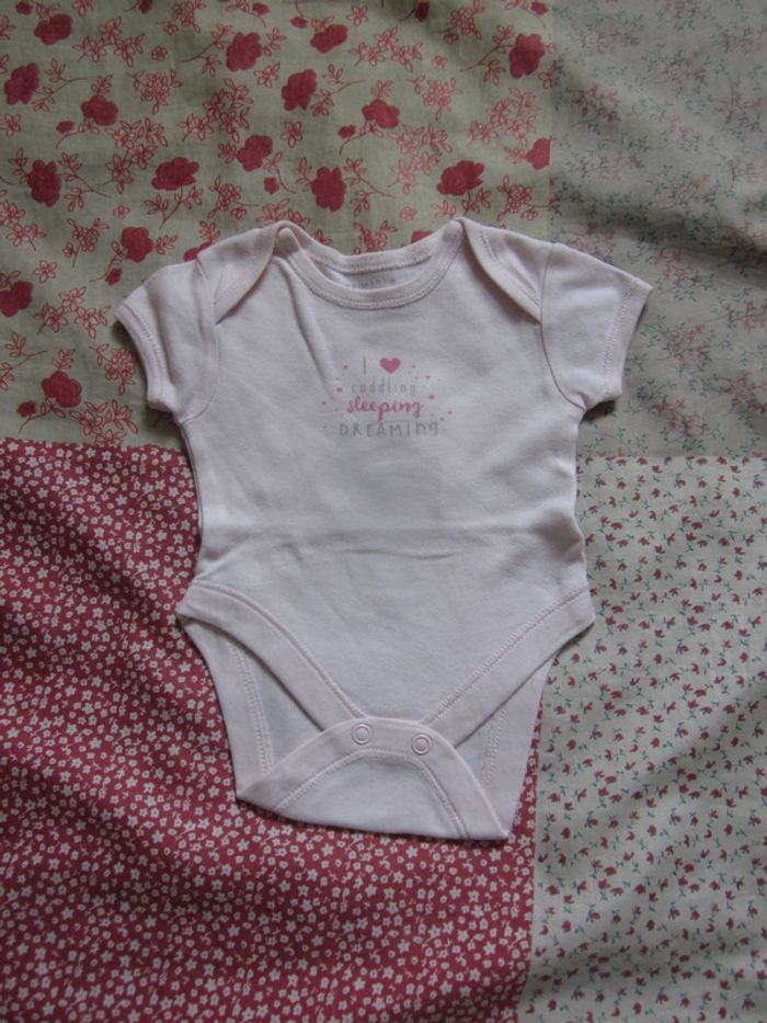 Body manches courtes rose taille Naissance