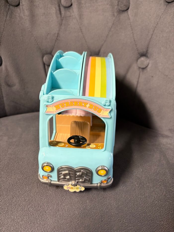 Bus arc en ciel Sylvanian comme neuf - photo numéro 2