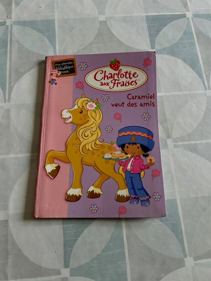 Livre Charlotte aux fraises - très bon état