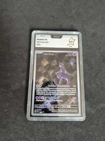 Carte Pokémon Mewtwo FA 052 Promo 151 Ecarlate et Violet PCA 9.5 UPC Mew 151