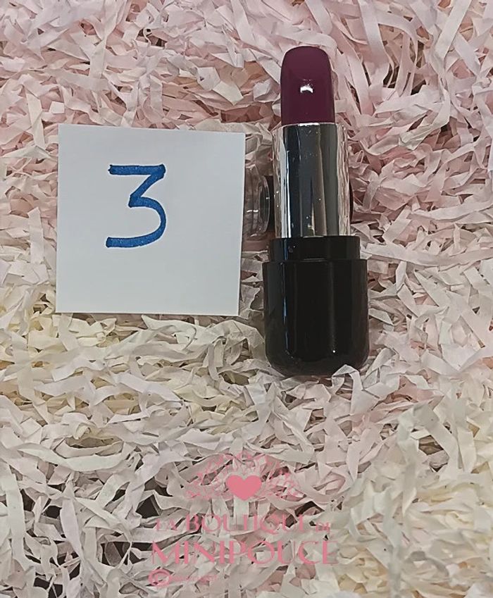 1 Rouge a lèvre bouteille de vin