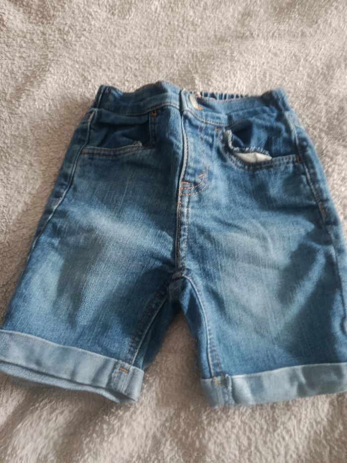 Short levis