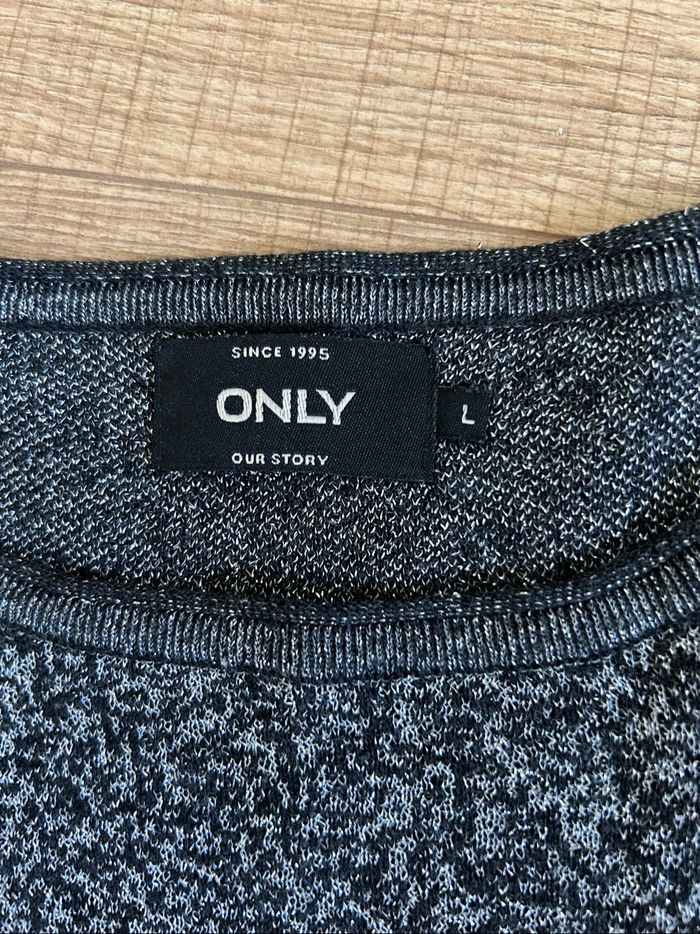 Pull noir et argenté pailleté Only taille L jamais porté - photo numéro 9