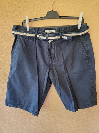 Short chino