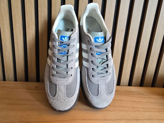 Adidas Gazelle grises neuves - photo numéro 4