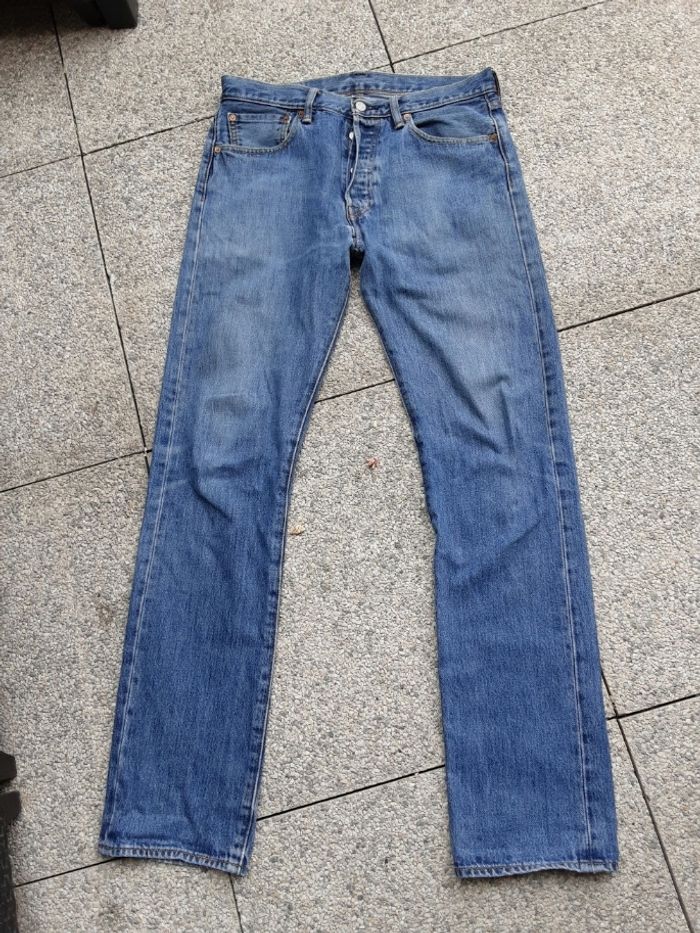 Pantalon jean marque Levi s strauss 501 taille w 32 l 34 fermetures bouton - photo numéro 3