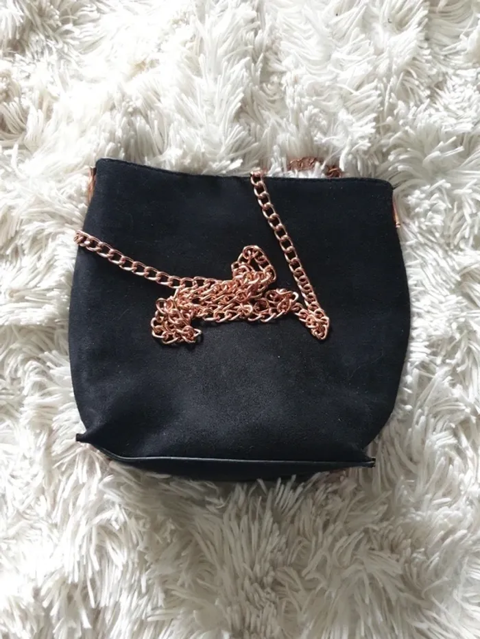 Petit sac de soirée en velours noir – Chaînette rose gold