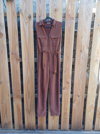 Jolie combinaison sans manches terracotta Camaïeu