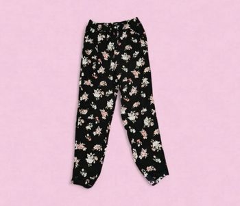 Pantalon fluide noir fleuri kiabi 12 ans