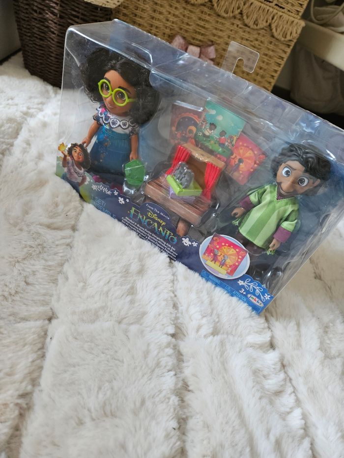 Coffret poupées Mirabel et bruno de encanto Disney princesse - photo numéro 5