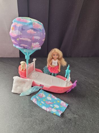 Barbie Chelsea Dreamtopia et son voilier montgolfière des rêves  