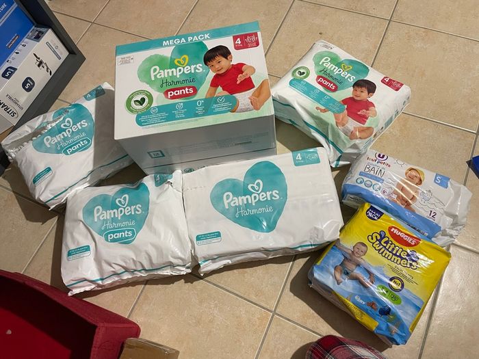 Lot de couches taille 4