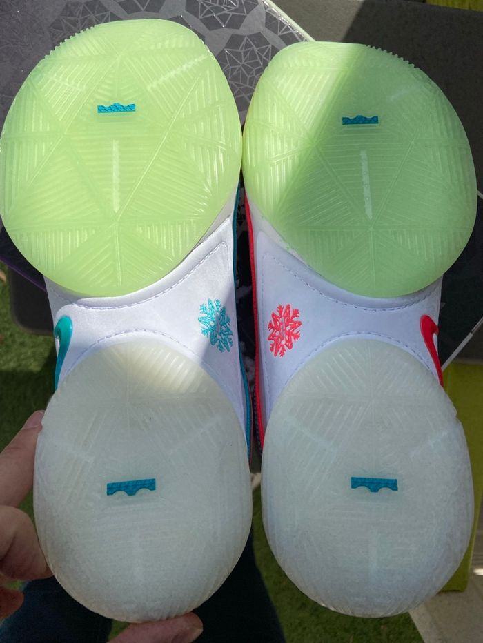 Nike LeBron XXII (22) "Christmas" – NEUVES - photo numéro 8