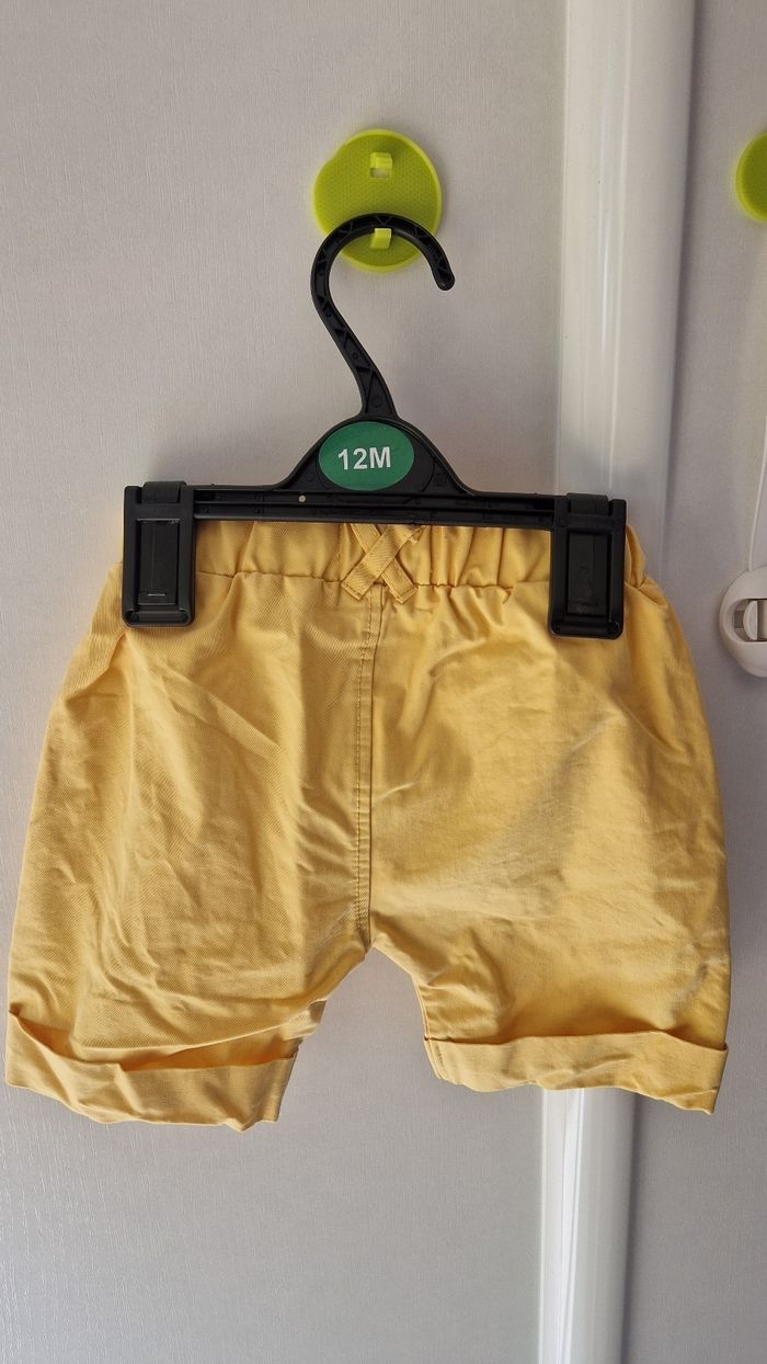Short uni jaune NEUF - photo numéro 2