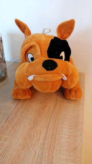 Peluche bull dog