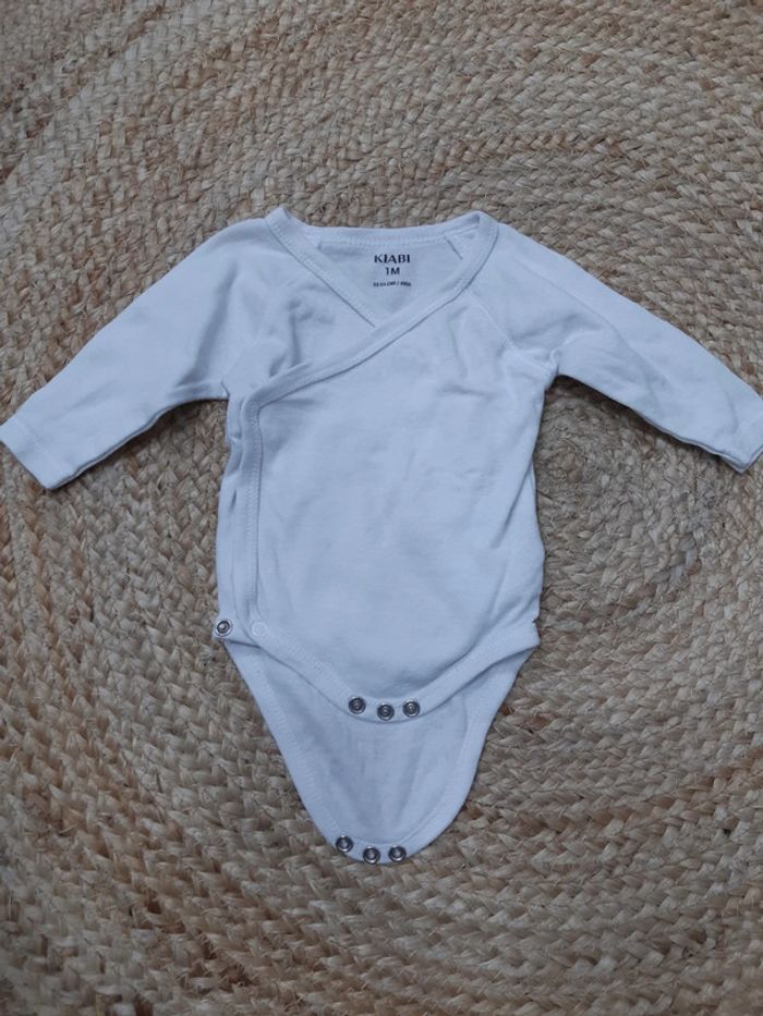 Lot de 3 bodies Kiabi 1 mois - photo numéro 2