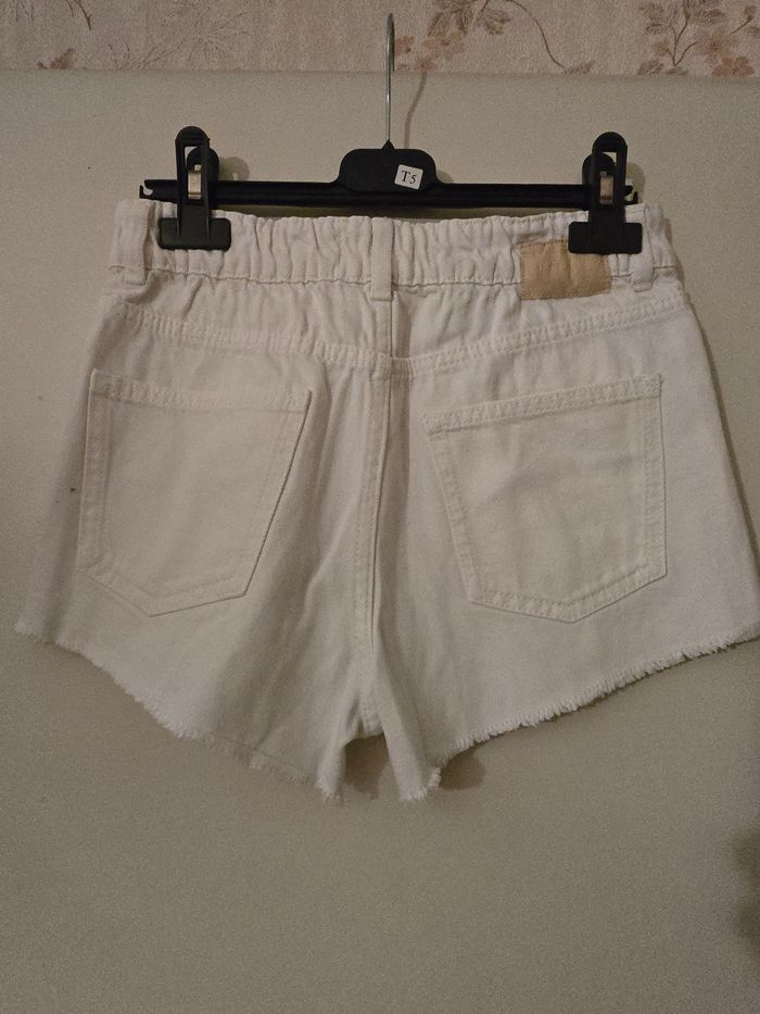 Short en jean blanc - photo numéro 3