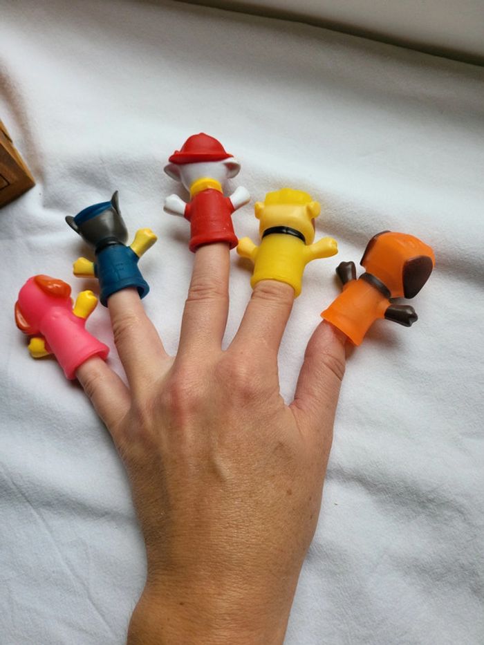 Figurines Famille doigts pat patrouille - photo numéro 7
