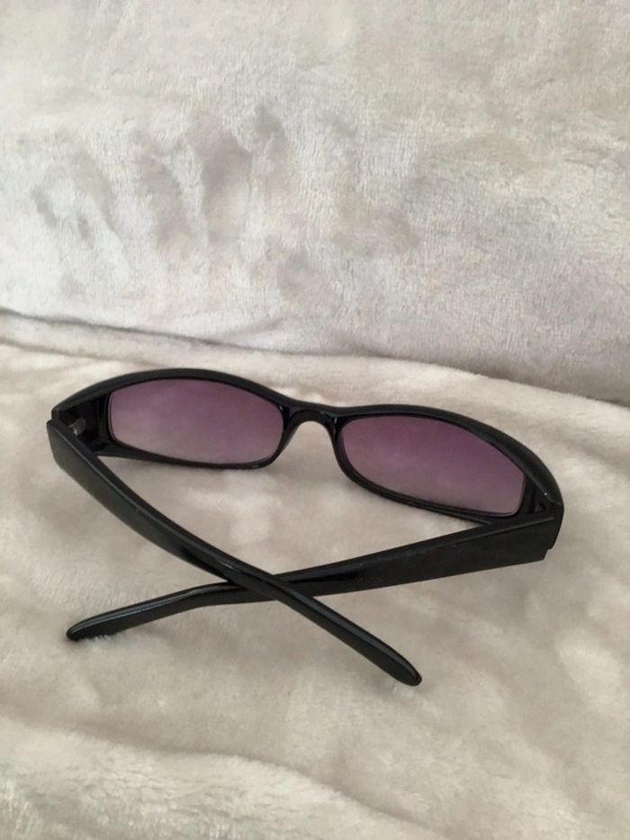 Belles lunettes de soleil vintage