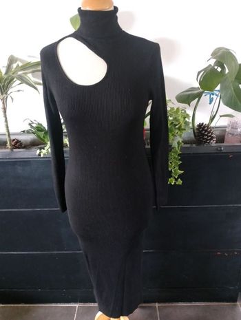 Robe noire moulante Lefties