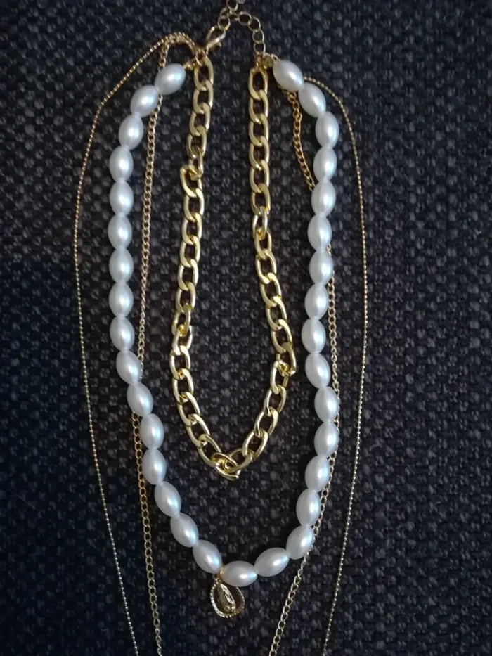 Magnifique collier doré à 4 rangs, Shein, neuf avec étiquette - photo numéro 3