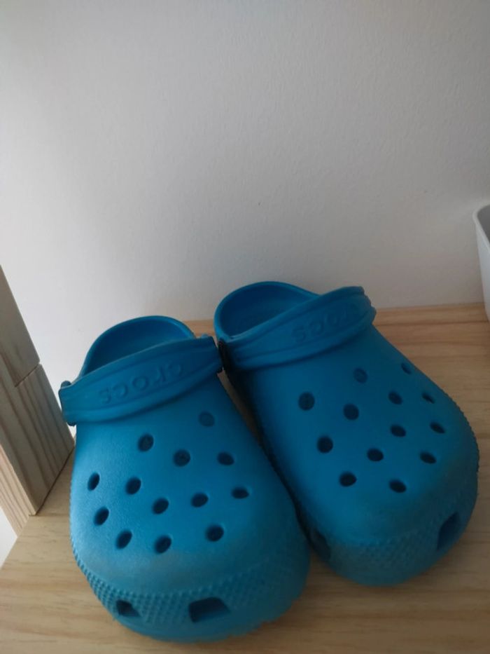 Crocs bleu - photo numéro 2